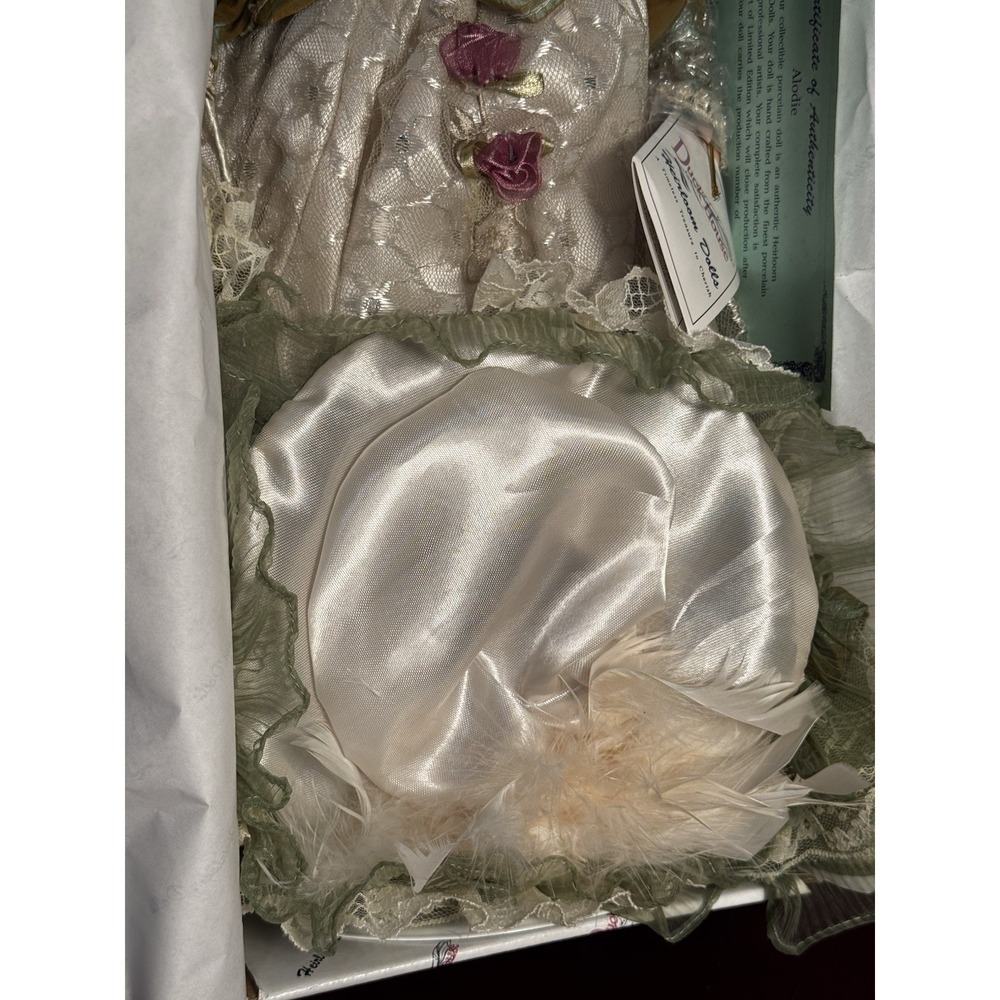 Duck House Heirloom Doll " Alodie" Limited Edition 18" Blonde Curls Hazel Eyes - Picture 4 of 8